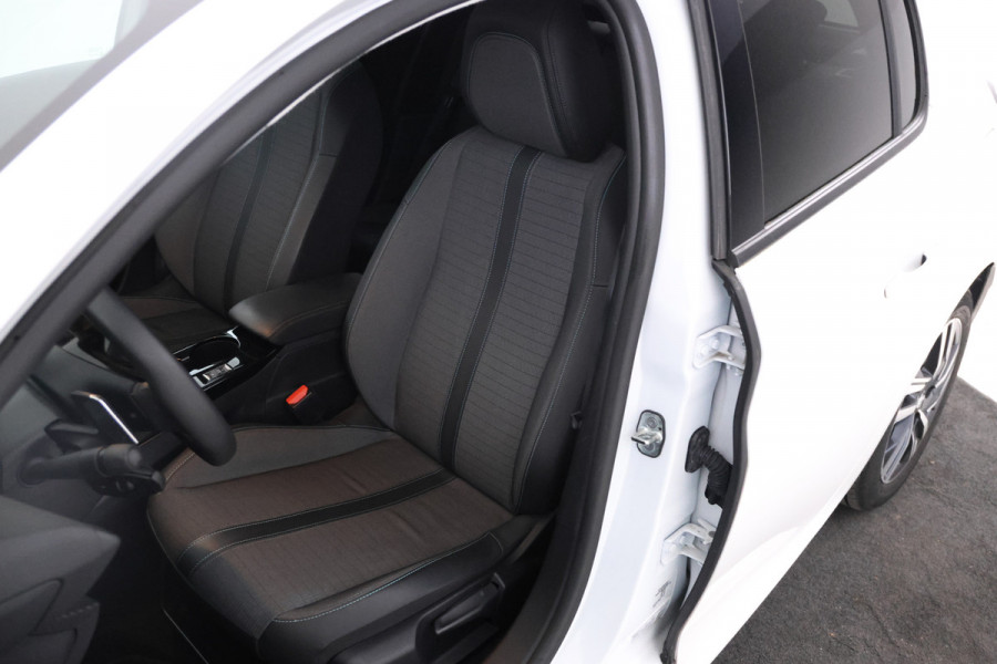 Peugeot 208 1.2 PureTech Allure Pack Automaat, apple carplay, climate