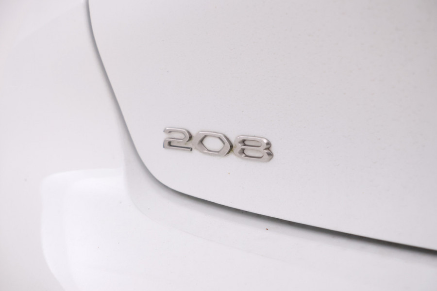 Peugeot 208 1.2 PureTech Allure Pack Automaat, apple carplay, climate