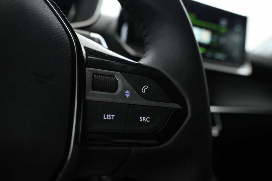 Peugeot 208 1.2 PureTech Allure Pack Automaat, apple carplay, climate