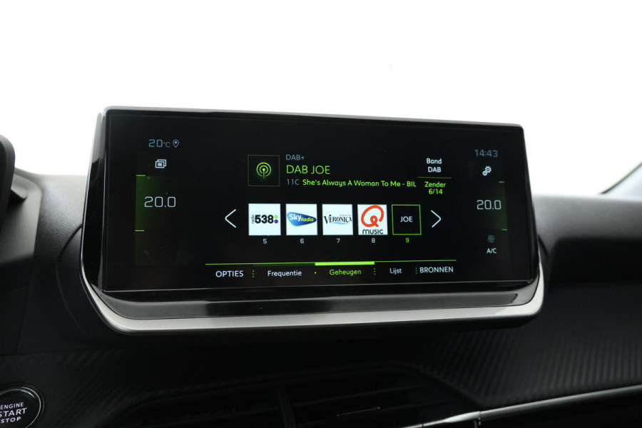 Peugeot 208 1.2 PureTech Allure Pack Automaat, apple carplay, climate