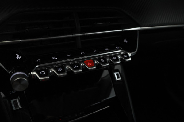 Peugeot 208 1.2 PureTech Allure Pack Automaat, apple carplay, climate
