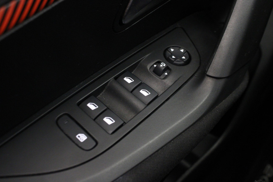 Peugeot 2008 1.2 PureTech Active Pack