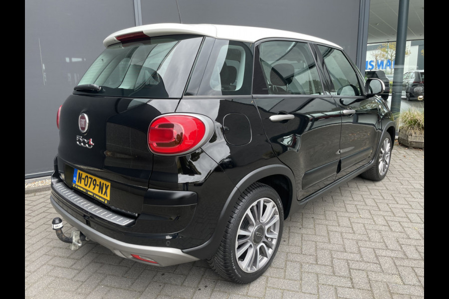 Fiat 500L 1.4 CROSS 4cil. Cruise control - Airco - Navigatie - Trekhaak - Parkeersensoren voor en achter - Stoelverwarming - Bluetooth - Mistlampen voor - Multifunctioneel stuurwiel - Licht metalen 17 inch - U-connect