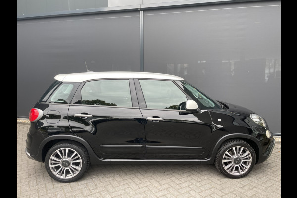 Fiat 500L 1.4 CROSS 4cil. Cruise control - Airco - Navigatie - Trekhaak - Parkeersensoren voor en achter - Stoelverwarming - Bluetooth - Mistlampen voor - Multifunctioneel stuurwiel - Licht metalen 17 inch - U-connect