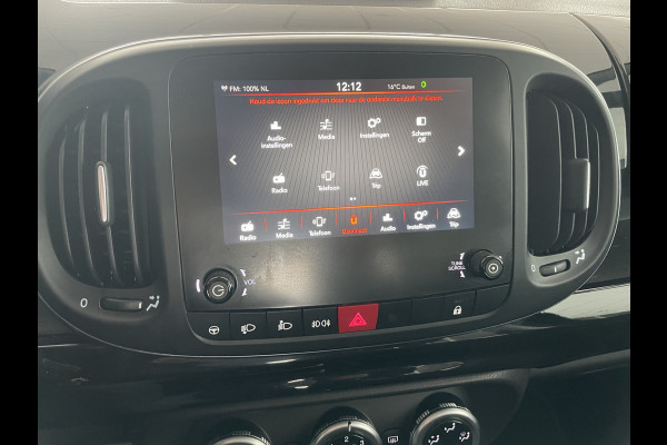 Fiat 500L 1.4 CROSS 4cil. Cruise control - Airco - Navigatie - Trekhaak - Parkeersensoren voor en achter - Stoelverwarming - Bluetooth - Mistlampen voor - Multifunctioneel stuurwiel - Licht metalen 17 inch - U-connect