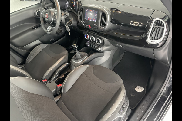 Fiat 500L 1.4 CROSS 4cil. Cruise control - Airco - Navigatie - Trekhaak - Parkeersensoren voor en achter - Stoelverwarming - Bluetooth - Mistlampen voor - Multifunctioneel stuurwiel - Licht metalen 17 inch - U-connect