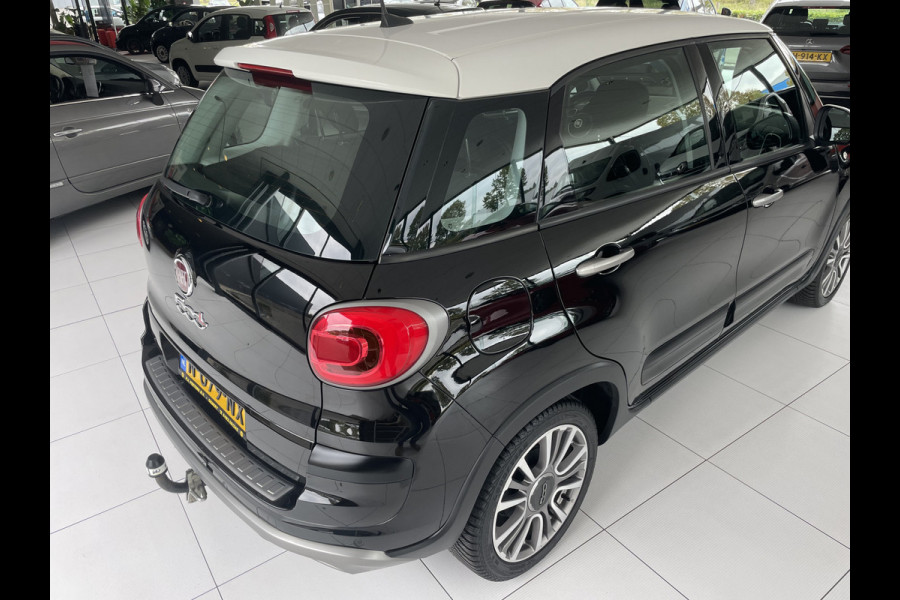 Fiat 500L 1.4 CROSS 4cil. Cruise control - Airco - Navigatie - Trekhaak - Parkeersensoren voor en achter - Stoelverwarming - Bluetooth - Mistlampen voor - Multifunctioneel stuurwiel - Licht metalen 17 inch - U-connect
