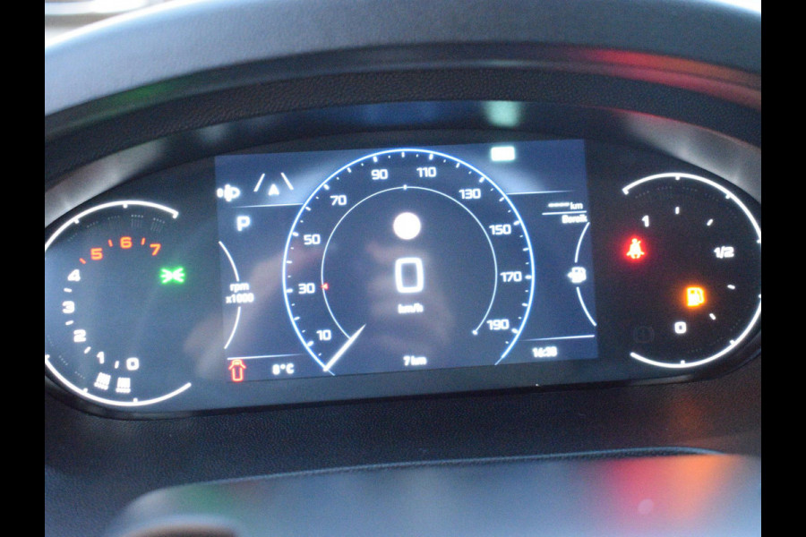 Peugeot Boxer L2H2 3.5t 2.2 140PK Automaat | CAMERA | CRUISE CONTROL | E.C.C. | NAVIGATIE | TREKHAAK