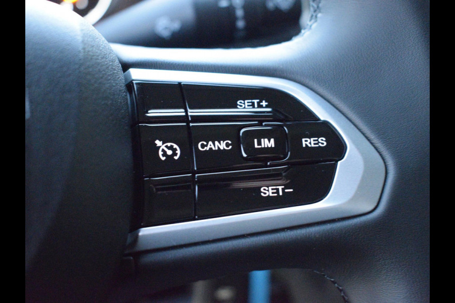 Peugeot Boxer L2H2 3.5t 2.2 140PK Automaat | CAMERA | CRUISE CONTROL | E.C.C. | NAVIGATIE | TREKHAAK