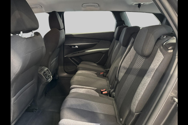 Peugeot 5008 1.2 PureTech Active Pack Business 7-ZITTER