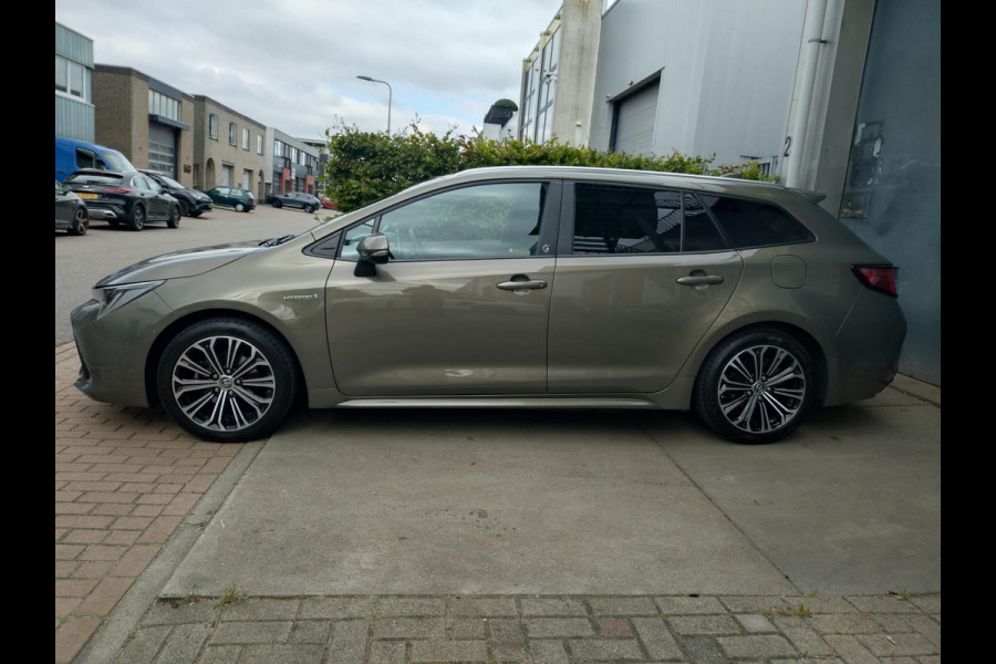 Toyota Corolla Touring Sports 1.8 Hybrid Dynamic dealer onderhouden