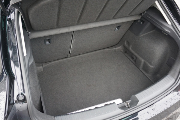 Seat Leon 130PK Style ADAPTIVE | TREKHAAK | WINTERPACK | CAMERA | KEYLESS! Seat Leon 130PK Style ADAPTIVE | TREKHAAK | WINTERPACK | CAMERA | KEYLESS!