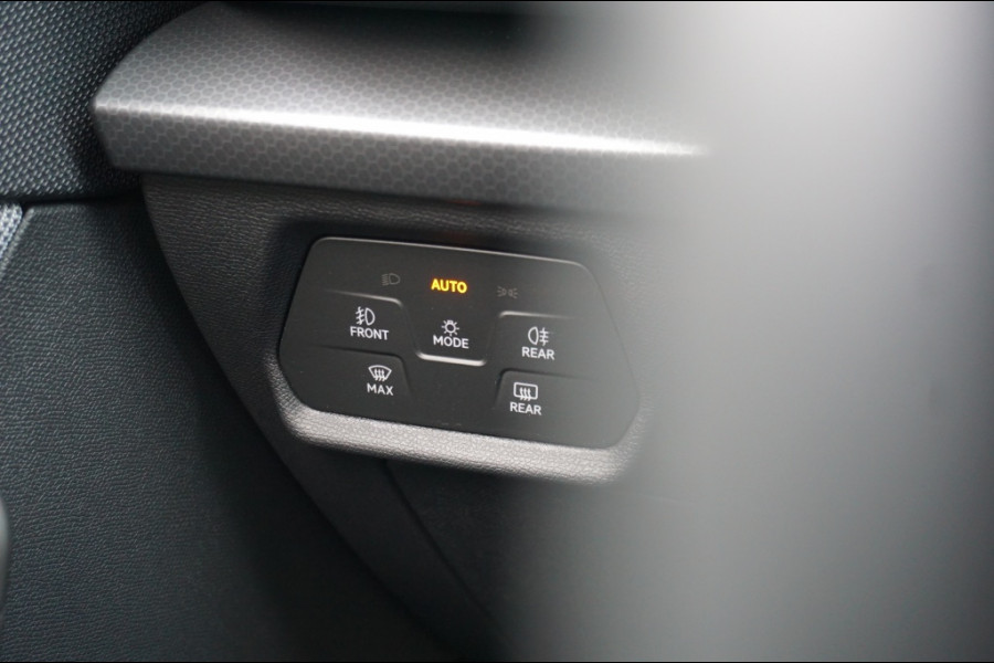 Seat Leon 130PK Style ADAPTIVE | TREKHAAK | WINTERPACK | CAMERA | KEYLESS! Seat Leon 130PK Style ADAPTIVE | TREKHAAK | WINTERPACK | CAMERA | KEYLESS!