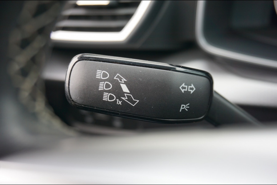 Seat Leon 130PK Style ADAPTIVE | TREKHAAK | WINTERPACK | CAMERA | KEYLESS! Seat Leon 130PK Style ADAPTIVE | TREKHAAK | WINTERPACK | CAMERA | KEYLESS!