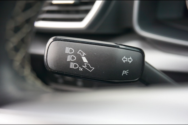 Seat Leon 130PK Style ADAPTIVE | TREKHAAK | WINTERPACK | CAMERA | KEYLESS! Seat Leon 130PK Style ADAPTIVE | TREKHAAK | WINTERPACK | CAMERA | KEYLESS!