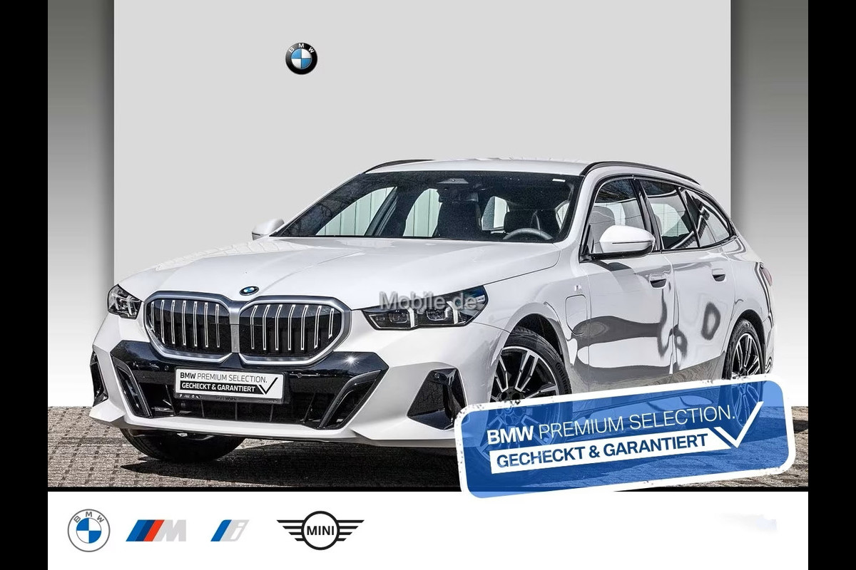 BMW 5 Serie Touring 530e xDrive M-SPORT ** LED, NAVI+, LEDER, 19-inch LMV, ALARM, M-ONDERSTEL ** 1e EIG - UNFALLFREI ** ** INFORMEER OOK NAAR ONZE AANTREKKELIJKE FINANCIAL-LEASE TARIEVEN ** BMW 5 Serie Touring 530e xDrive M-SPORT ** LED, NAVI+, LEDER, 19-inch LMV, ALARM, M-ONDERSTEL ** 1e EIG - UNFALLFREI ** ** INFORMEER OOK NAAR ONZE AANTREKKELIJKE FINANCIAL-LEASE TARIEVEN **