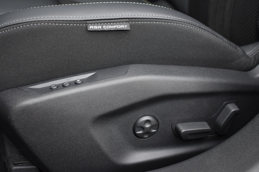 Peugeot 308 SW 1.2 130PK Aut. PureTech GT | Navi | Stoelverw. | 360 camera | Incl. garantie Peugeot 308 SW 1.2 130PK Aut. PureTech GT | Navi | Stoelverw. | 360 camera | Incl. garantie