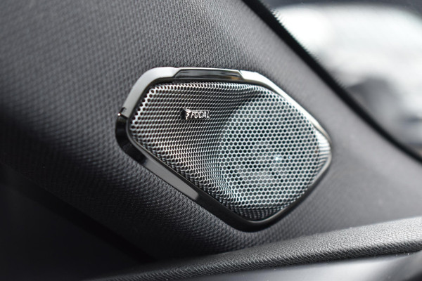 Peugeot 308 SW 1.2 130PK Aut. PureTech GT | Navi | Stoelverw. | 360 camera | Incl. garantie Peugeot 308 SW 1.2 130PK Aut. PureTech GT | Navi | Stoelverw. | 360 camera | Incl. garantie