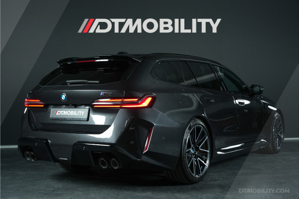 BMW 5 Serie Touring M5 | Drivers Package | Keramisch | Origineel Nederlands | 1e eigenaar | Carbon