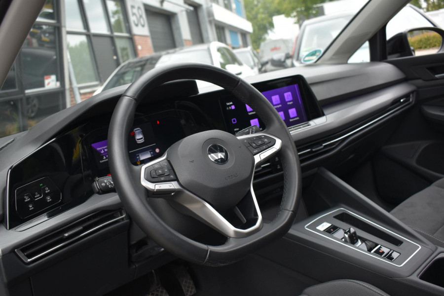 Volkswagen Golf 1.5 eTSI R Line IQ Pano Massage Stuurvw Sfeer D.Hoek ACC Lane