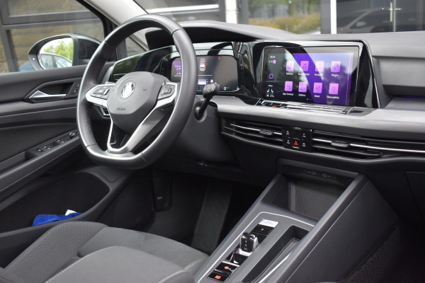Volkswagen Golf 1.5 eTSI R Line IQ Pano Massage Stuurvw Sfeer D.Hoek ACC Lane