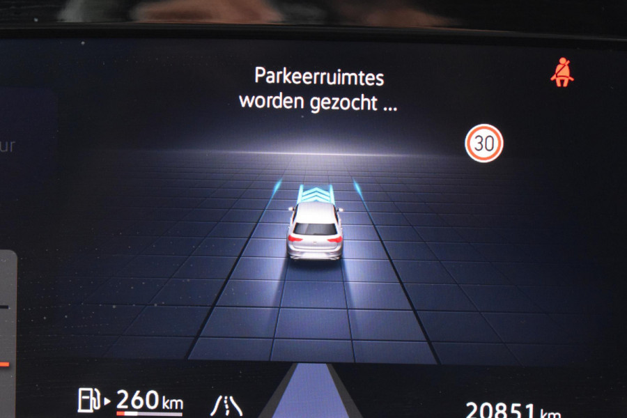Volkswagen Golf 1.5 eTSI R Line IQ Pano Massage Stuurvw Sfeer D.Hoek ACC Lane