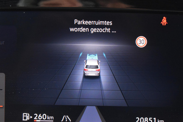 Volkswagen Golf 1.5 eTSI R Line IQ Pano Massage Stuurvw Sfeer D.Hoek ACC Lane