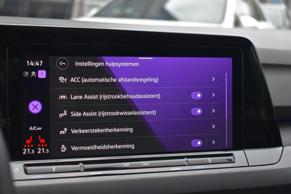 Volkswagen Golf 1.5 eTSI R Line IQ Pano Massage Stuurvw Sfeer D.Hoek ACC Lane