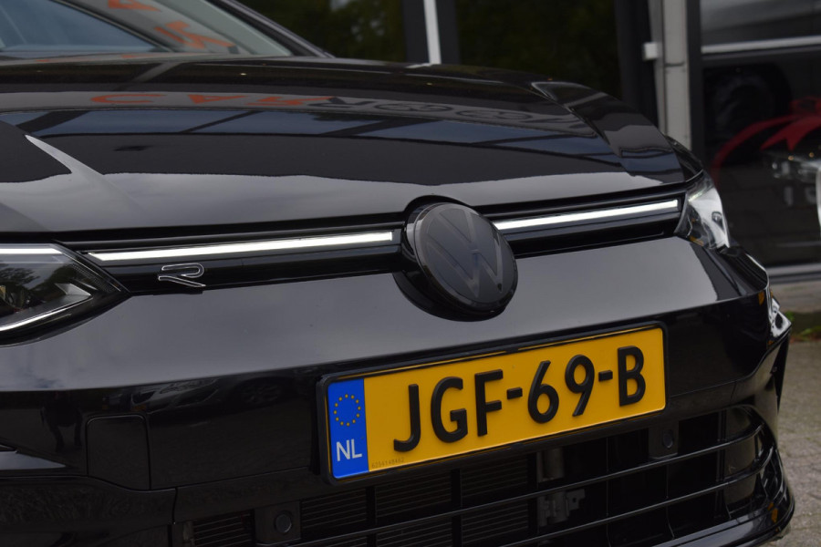 Volkswagen Golf 1.5 eTSI R Line IQ Pano Massage Stuurvw Sfeer D.Hoek ACC Lane