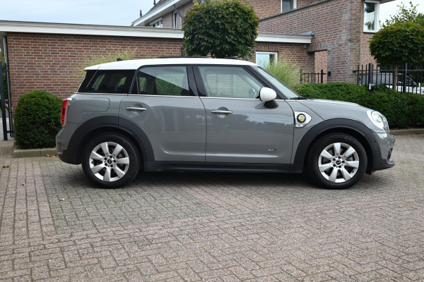 MINI Countryman 2.0 Cooper S E ALL4 Chili 225 PK Dealer o.h Pano Camera LED PDC 17''