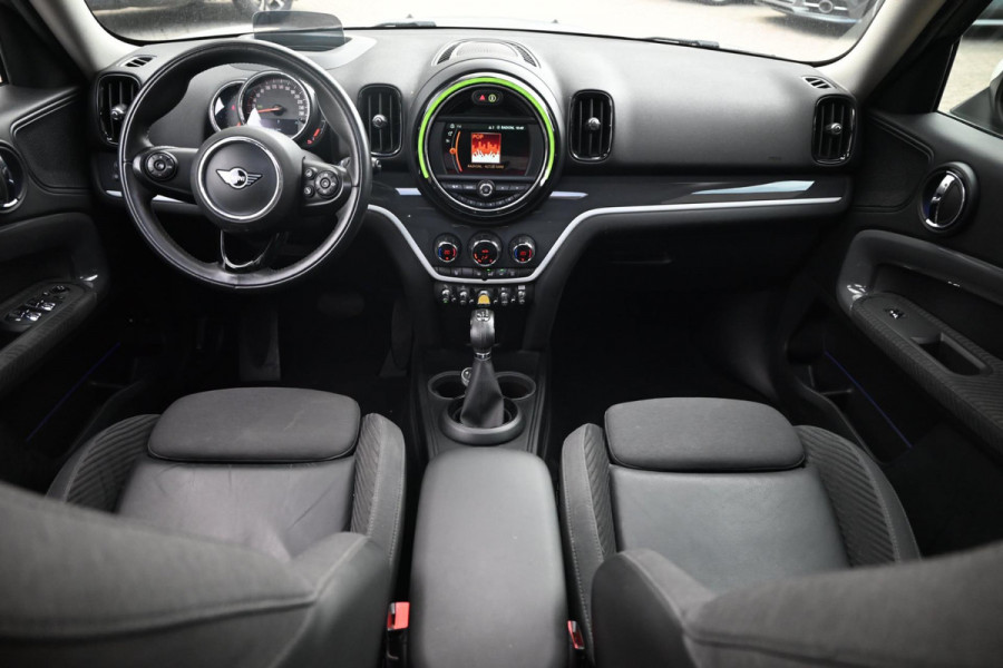 MINI Countryman 2.0 Cooper S E ALL4 Chili 225 PK Dealer o.h Pano Camera LED PDC 17''