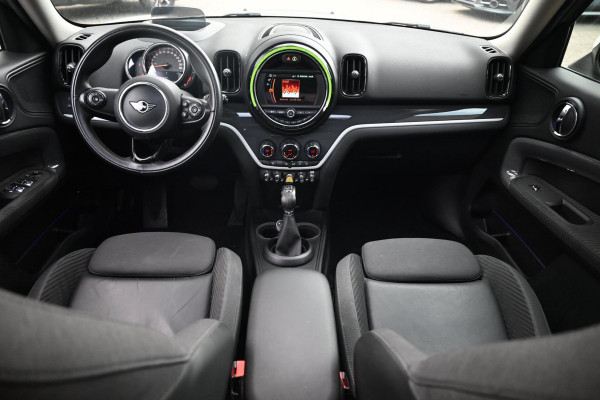 MINI Countryman 2.0 Cooper S E ALL4 Chili 225 PK Dealer o.h Pano Camera LED PDC 17''
