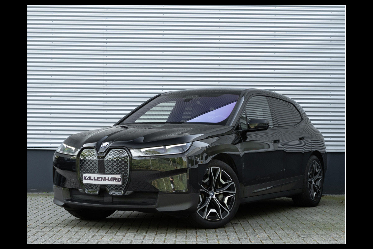 BMW iX xDrive40 - Driving Ass Prof - Harman Kardon - Stoelventilatie BMW iX xDrive40 - Driving Ass Prof - Harman Kardon - Stoelventilatie