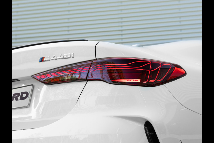 BMW 4 Serie Coupé M440i xDrive - Dak - Trekhaak - M-Zetels - Harman Kardon - Driving Ass Prof
