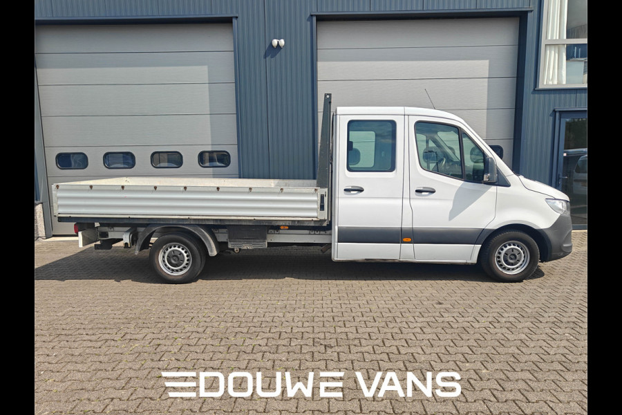 Mercedes-Benz Sprinter 316 Automaat Open Laadbak DC MBUX 7 Persoons Airco Trekhaak Mercedes-Benz Sprinter 316 Automaat Open Laadbak DC MBUX 7 Persoons Airco Trekhaak