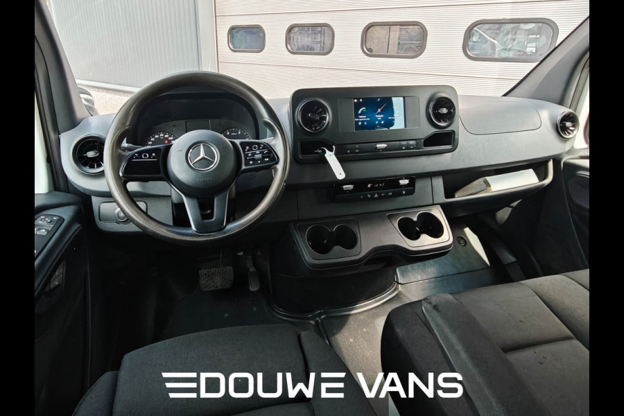 Mercedes-Benz Sprinter 316 Automaat Open Laadbak DC MBUX 7 Persoons Airco Trekhaak Mercedes-Benz Sprinter 316 Automaat Open Laadbak DC MBUX 7 Persoons Airco Trekhaak