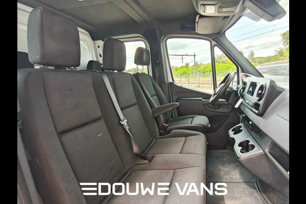 Mercedes-Benz Sprinter 316 Automaat Open Laadbak DC MBUX 7 Persoons Airco Trekhaak Mercedes-Benz Sprinter 316 Automaat Open Laadbak DC MBUX 7 Persoons Airco Trekhaak