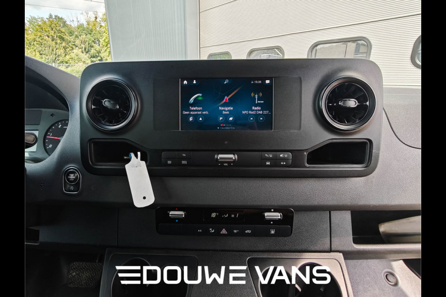 Mercedes-Benz Sprinter 316 Automaat Open Laadbak DC MBUX 7 Persoons Airco Trekhaak Mercedes-Benz Sprinter 316 Automaat Open Laadbak DC MBUX 7 Persoons Airco Trekhaak