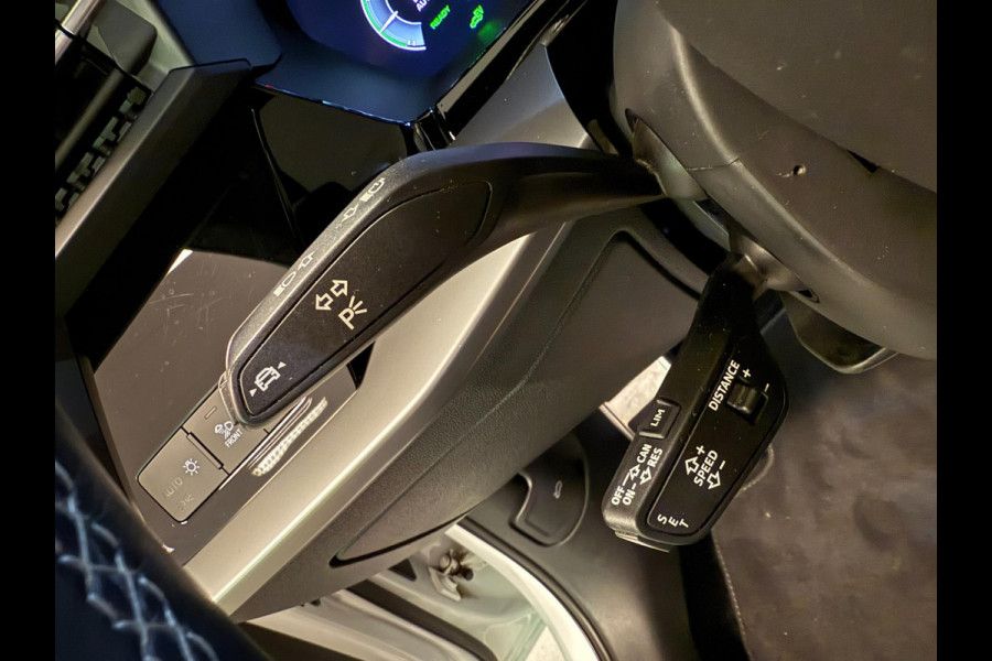 Audi A3 Sportback 40 TFSI e 2x S-LINE BLACK-LINE V-COCKPIT/NAVI/LED/DAB/CARPLAY/ECC/PDC/A-CRUISE///