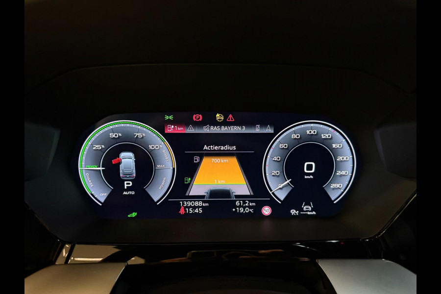 Audi A3 Sportback 40 TFSI e 2x S-LINE BLACK-LINE V-COCKPIT/NAVI/LED/DAB/CARPLAY/ECC/PDC/A-CRUISE///