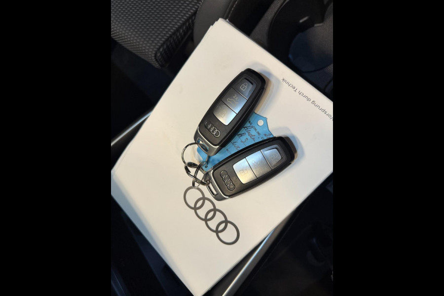 Audi A3 Sportback 40 TFSI e 2x S-LINE BLACK-LINE V-COCKPIT/NAVI/LED/DAB/CARPLAY/ECC/PDC/A-CRUISE///