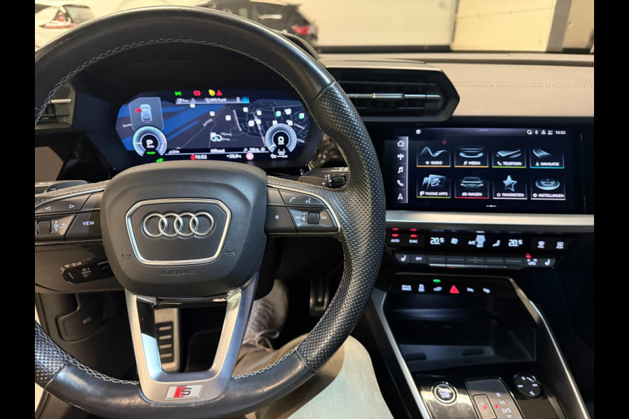 Audi A3 Sportback 40 TFSI e 2x S-LINE BLACK-LINE V-COCKPIT/NAVI/LED/DAB/CARPLAY/ECC/PDC/A-CRUISE///