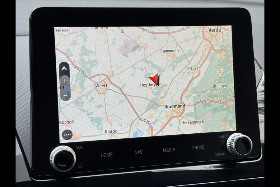 Mitsubishi Eclipse Cross 2.4 PHEV Intense+ Cruise control Climate control Navigatie Apple Android Parkeersensoren plus camera
