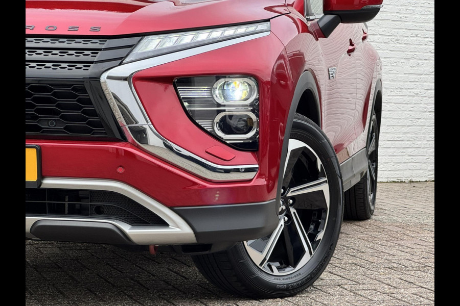 Mitsubishi Eclipse Cross 2.4 PHEV Intense+ Cruise control Climate control Navigatie Apple Android Parkeersensoren plus camera