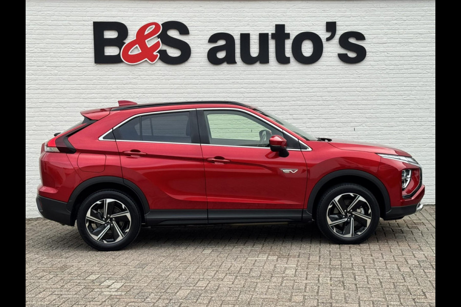 Mitsubishi Eclipse Cross 2.4 PHEV Intense+ Cruise control Climate control Navigatie Apple Android Parkeersensoren plus camera