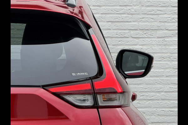 Mitsubishi Eclipse Cross 2.4 PHEV Intense+ Cruise control Climate control Navigatie Apple Android Parkeersensoren plus camera