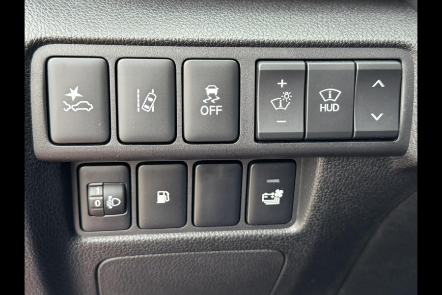 Mitsubishi Eclipse Cross 2.4 PHEV Intense+ Cruise control Climate control Navigatie Apple Android Parkeersensoren plus camera