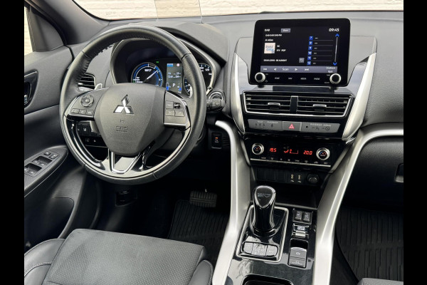 Mitsubishi Eclipse Cross 2.4 PHEV Intense+ Cruise control Climate control Navigatie Apple Android Parkeersensoren plus camera