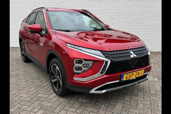 Mitsubishi Eclipse Cross 2.4 PHEV Intense+ Cruise control Climate control Navigatie Apple Android Parkeersensoren plus camera