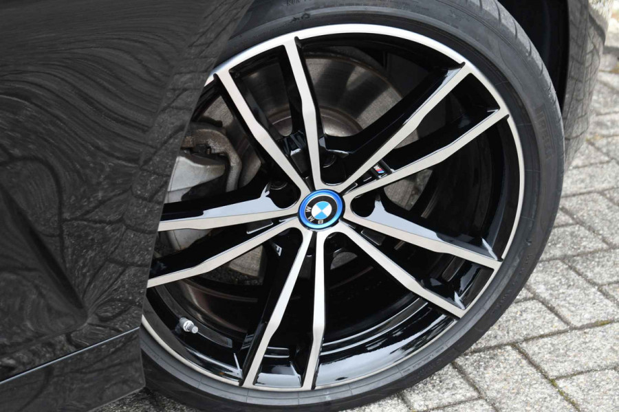 BMW 3-serie 330e M-Sport Pano ACC H/K 360 HUD 19inch El-zetels